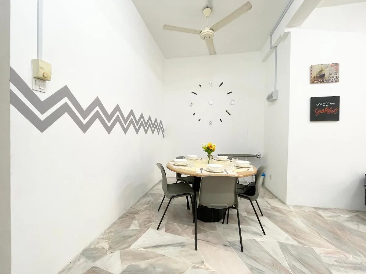 Pangsapuri Hilir Kota 3B2B Near To Town Melaka Апартаменты