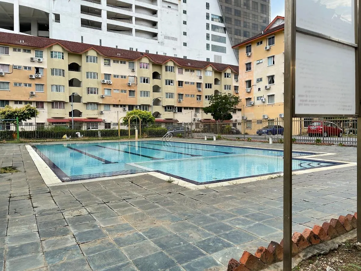 Pangsapuri Hilir Kota 3B2B Near To Town Melaka